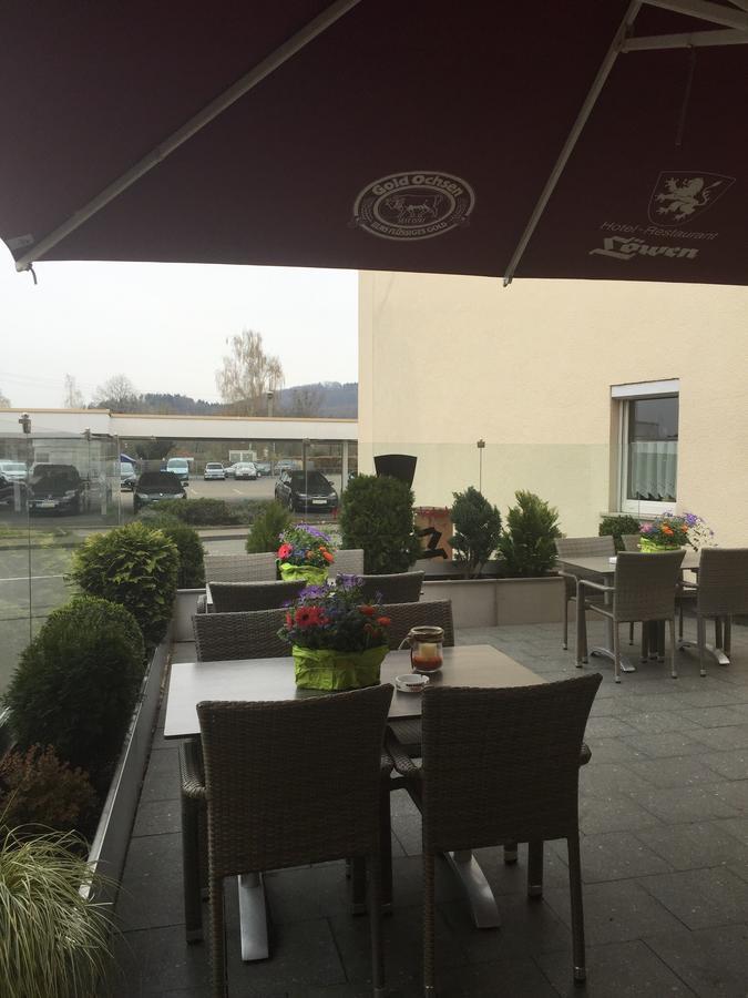 Hotel-Restaurant Loewen Suessen Bagian luar foto